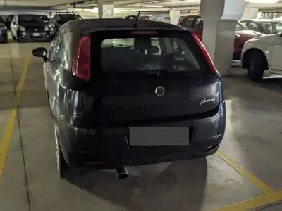 Usata Fiat Grande Punto 95 CV (69 kW) 2007 Nero Utilitaria