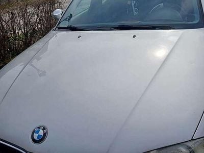 Usata BMW 118 122 CV (89 kW) 2005 Argento Utilitaria