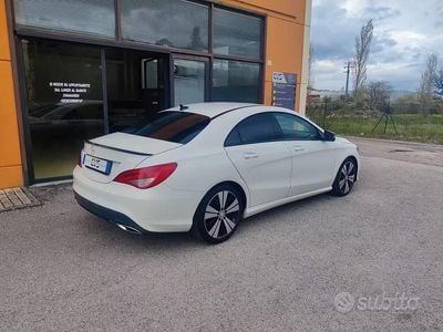 Usata Mercedes CLA200 136 CV (100 kW) 2017 Bianco Berlina