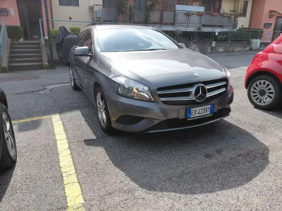 Usata Mercedes A180 109 CV (80 kW) 2014 Berlina