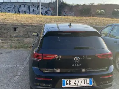 Usata VW Golf VIII Life 131 CV (96 kW) 2022 Berlina