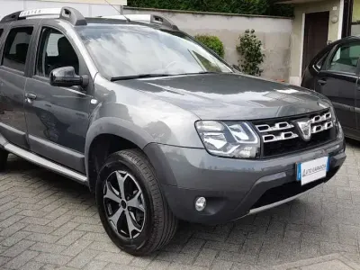 Occasion Dacia Duster Black Shadow 114 ch (83 kW) 2017 Vert SUV