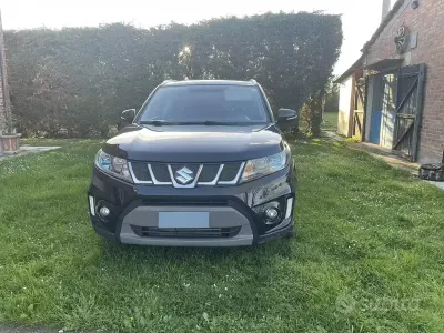 Usata Suzuki Vitara 120 CV (88 kW) 2017 Nero SUV