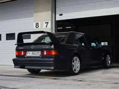 Usata Mercedes 190 235 CV (172 kW) 1991 Nero Berlina