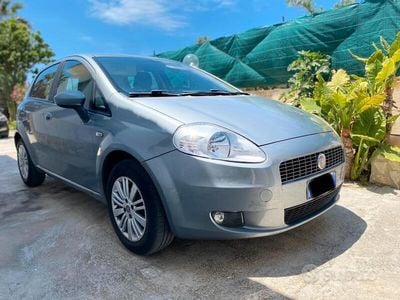 Gebraucht Fiat Grande Punto 77 PS (56 kW) 2007 Grau Kleinwagen