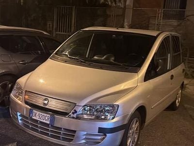 Usata Fiat Multipla 120 CV (88 kW) 2007 Grigio Monovolume