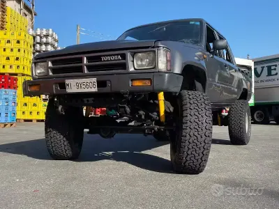 Usata Toyota HiLux 1988 Grigio Pick-up