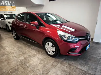 Usata Renault Clio IV Zen 90 CV (66 kW) 2018 Rosso Berlina