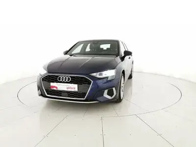 Usata Audi A3 Sportback Advanced 116 CV (85 kW) 2021 Blu Utilitaria