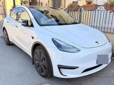 Usata Tesla Model Y Long Range AWD 378 kW (514 CV) 2023 Bianco SUV
