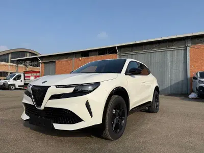 Nuova Alfa Romeo GT Junior Ti 145 CV (106 kW) 2026 Bianco SUV