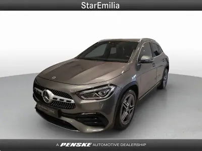 Usata Mercedes GLA180 Premium 116 CV (85 kW) 2022 Grigio SUV