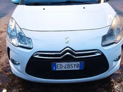 Usata Citroën DS3 95 CV (69 kW) 2010 Bianco Utilitaria