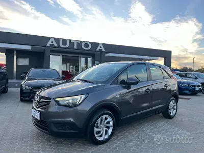 Usata Opel Crossland X Innovation 102 CV (75 kW) 2020 Grigio SUV
