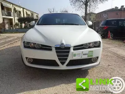Usata Alfa Romeo 159 Distinctive 200 CV (147 kW) 2009 Bianco Station wagon