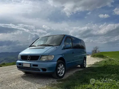 Usata Mercedes Vito 129 CV (94 kW) 1997 Bluazzurro Furgone