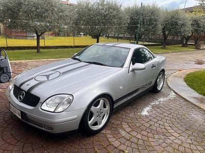 Usado Mercedes SLK200 AMG 136 CV (100 kW) 1998 Gris Descapotable