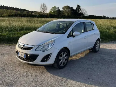Usata Opel Corsa Edition 86 CV (63 kW) 2013 Bianco Utilitaria