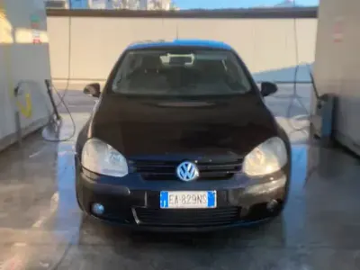 Usata VW Golf IV 105 CV (77 kW) 2006 Nero Berlina