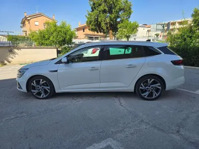 Usata Renault Mégane IV RS Line 91 CV (66 kW) 2020 Station wagon