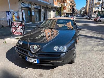 Usata Alfa Romeo Spider 104 CV (76 kW) 1992 Grigio Cabrio