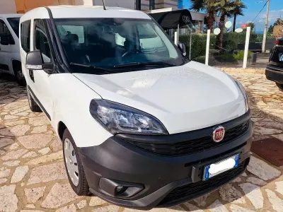 Usata Fiat Doblò 95 CV (69 kW) 2019 Bianco Monovolume