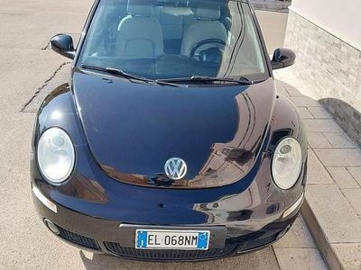 Usata VW New Beetle 105 CV (77 kW) 2006 Utilitaria
