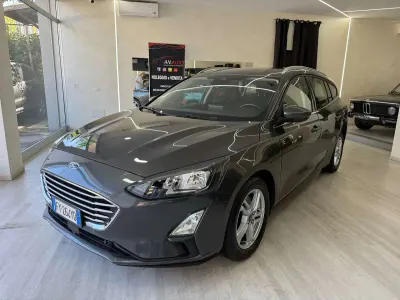 Usata Ford Focus ST-Line 120 CV (88 kW) 2019 Grigio Station wagon