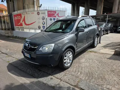 Usado Opel Antara Cosmo 150 CV (110 kW) 2010 Gris SUV