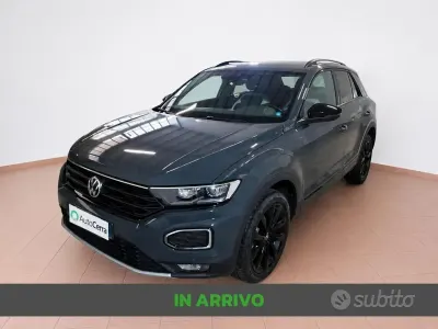 Usata VW T-Roc Advance 150 CV (110 kW) 2021 Blu SUV