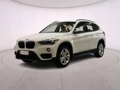 Usata BMW X1 150 CV (110 kW) 2019 Alpin white SUV