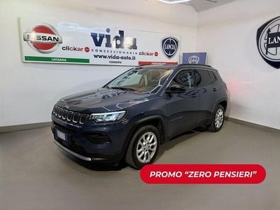 Begagnad Jeep Compass Limited 131 HK (96 kW) 2022 Grå SUV