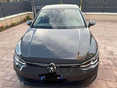 Usata VW Golf VIII Life 131 CV (96 kW) 2021 Berlina