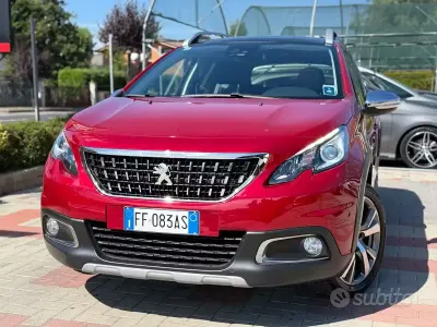 Usata Peugeot 2008 Crossway 120 CV (88 kW) 2016 Rosso SUV