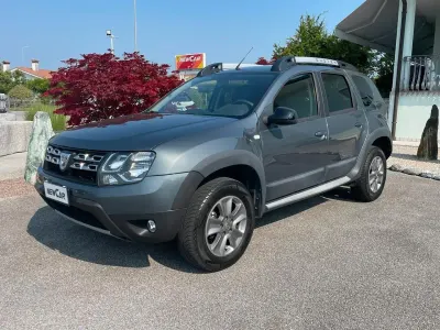 Usata Dacia Duster 109 CV (80 kW) 2017 Grigio SUV