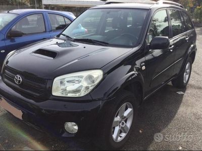 usata Toyota RAV4 RAV4.com 2.0 Tdi D-4D cat 5 porte Sol