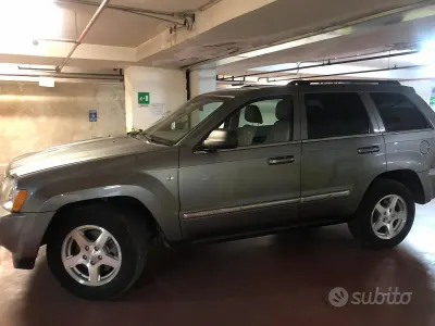 Usata Jeep Grand Cherokee 218 CV (160 kW) 2008 Grigio SUV