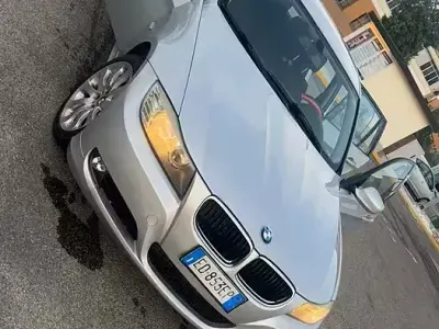 Usata BMW 320 184 CV (135 kW) 2010 Grigio Station wagon