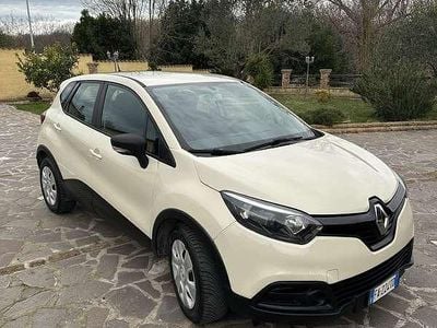 Usata Renault Captur Life 90 CV (66 kW) 2015 SUV