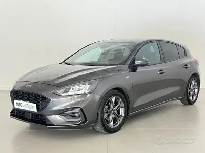 Usata Ford Focus ST-Line 125 CV (91 kW) 2021 Grigio Berlina