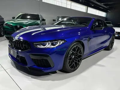 Nuova BMW M8 Cabriolet Competition Edition 625 CV (459 kW) 2025 Marina bay blue Cabrio