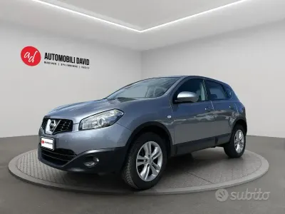Usata Nissan Qashqai Acenta 150 CV (110 kW) 2010 Grigio SUV