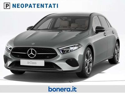 Nuova Mercedes A180 Progressive 116 CV (85 kW) 2026 Grigio montagna Berlina