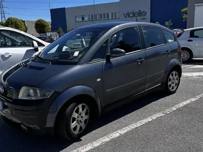 Usata Audi A2 75 CV (55 kW) 2003 Grigio Utilitaria