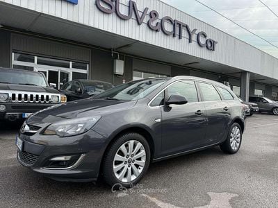 Usata Opel Astra 131 CV (96 kW) 2014 Grigio Station wagon