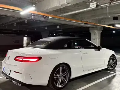 Usata Mercedes E200 AMG 184 CV (135 kW) 2019 Cabrio