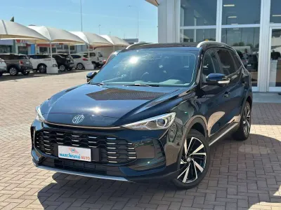 Nuova MG ZS Luxury 197 CV (144 kW) 2026 Nero SUV