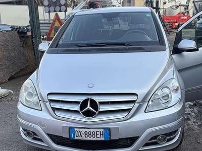 Usata Mercedes B200 140 CV (102 kW) 2009 Monovolume
