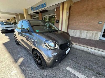 Grigio Usata 2017 Smart ForFour Passion Utilitaria | 9900 € (Buon prezzo)