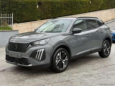 Usata Peugeot 2008 Allure 102 CV (75 kW) 2025 Grigio SUV